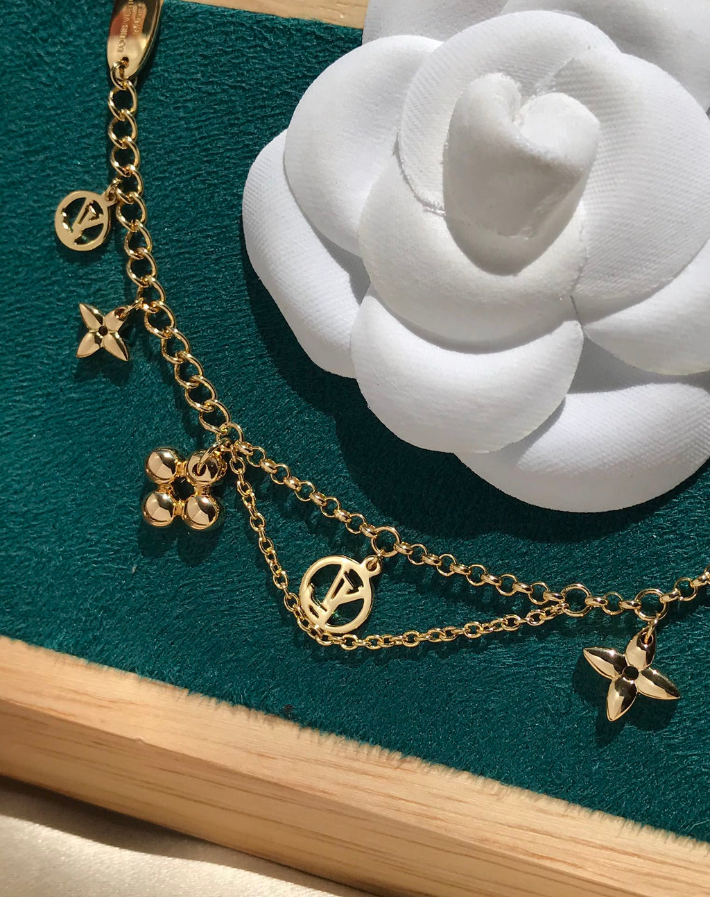 LV BLOOMING PINK GOLD MOP BRACELET