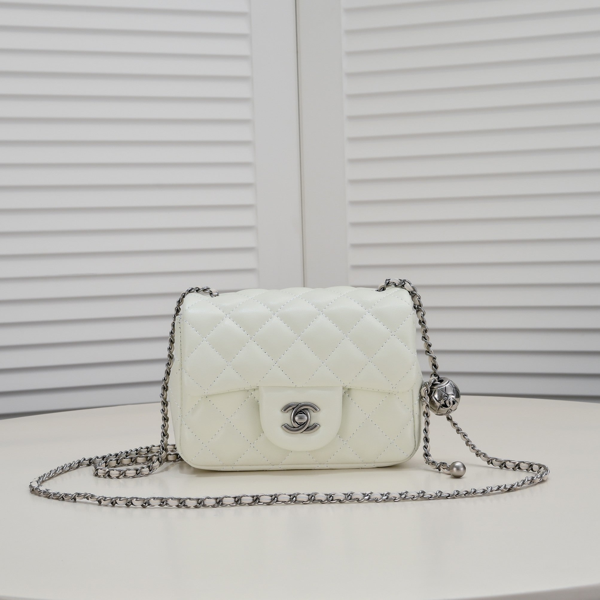 SMALL FLAP BAG 17CM 1786 WHITE SILVER