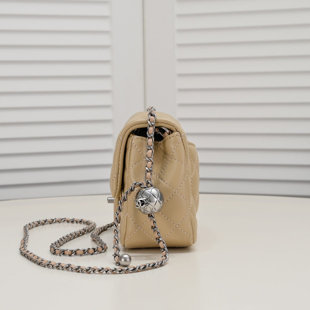 SMALL FLAP BAG 17CM 1786 PALE BROWN SILVER