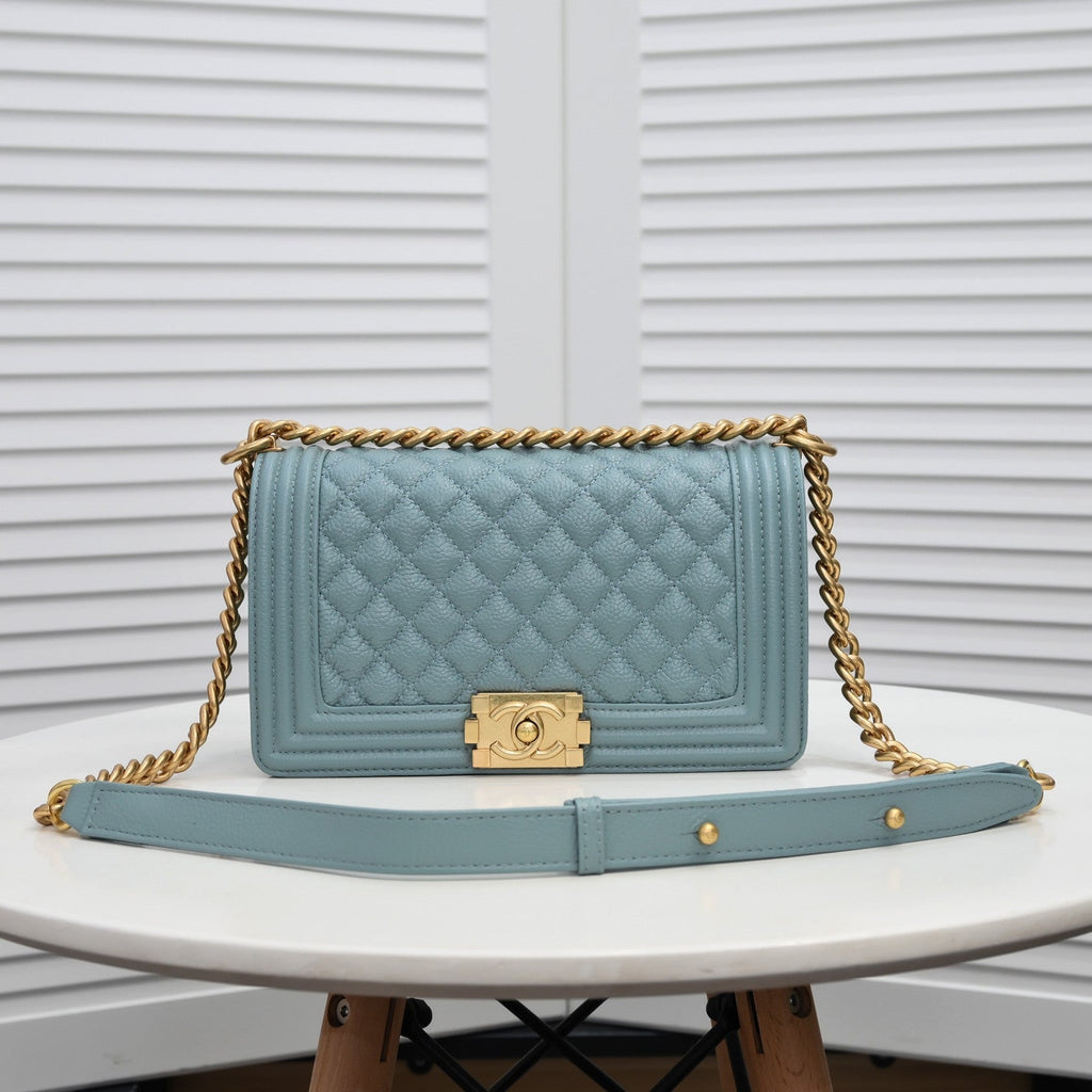 CAVIAR BOY BAG MEDIUM 67086 TURQUOISE