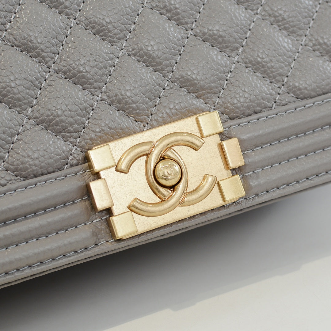 CAVIAR BOY BAG MEDIUM 67086 GREY