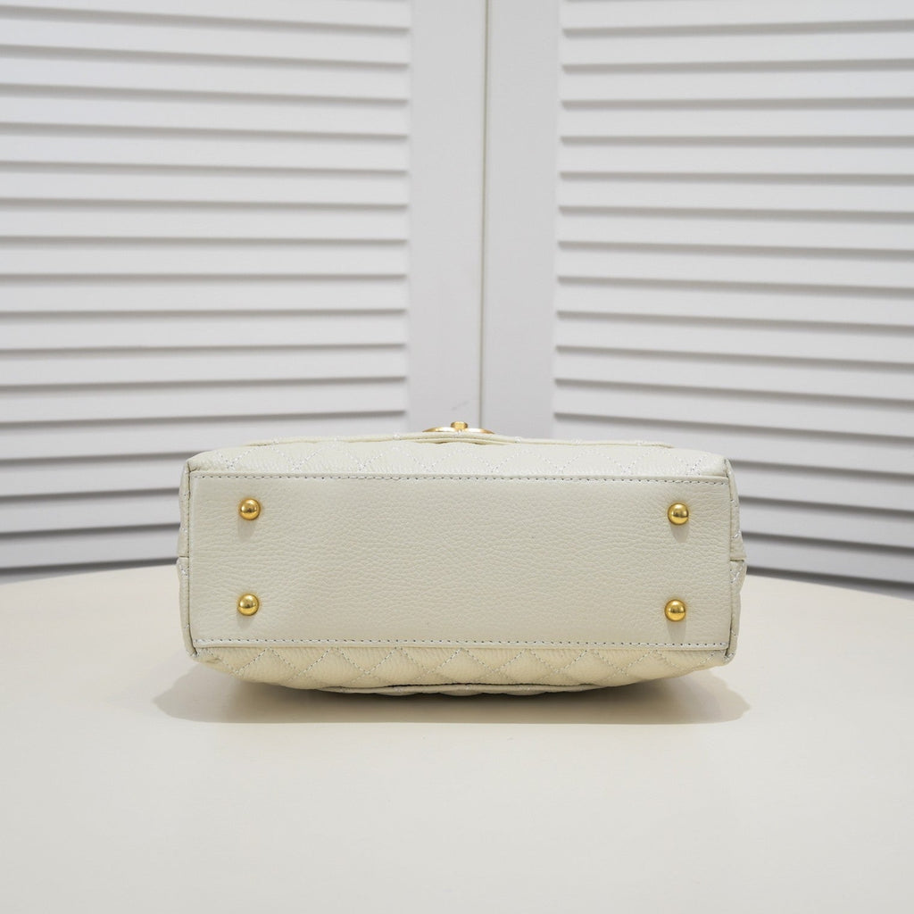 QUILTED CAVIAR 26CM 92991 WHITE