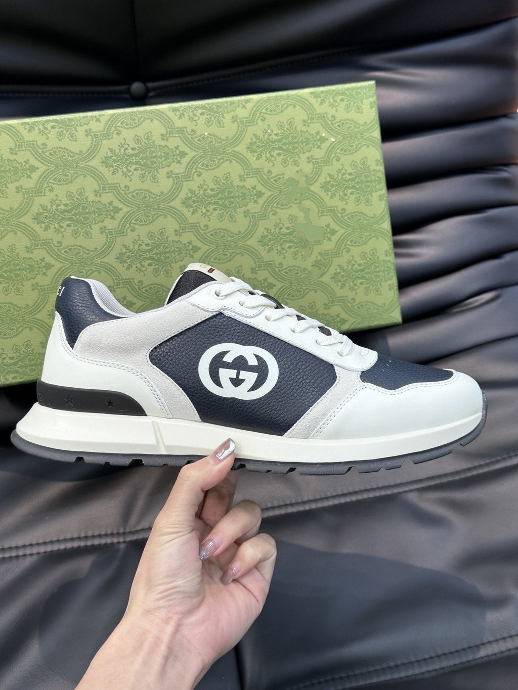 GG TRAINERS BLACK WHITE