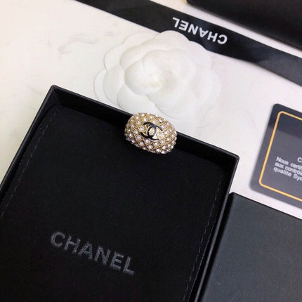 CHANEL 26S DOUBLE C LOGO FULL PAVE CRYSTAL DOME RING IN GOLD METAL 633217