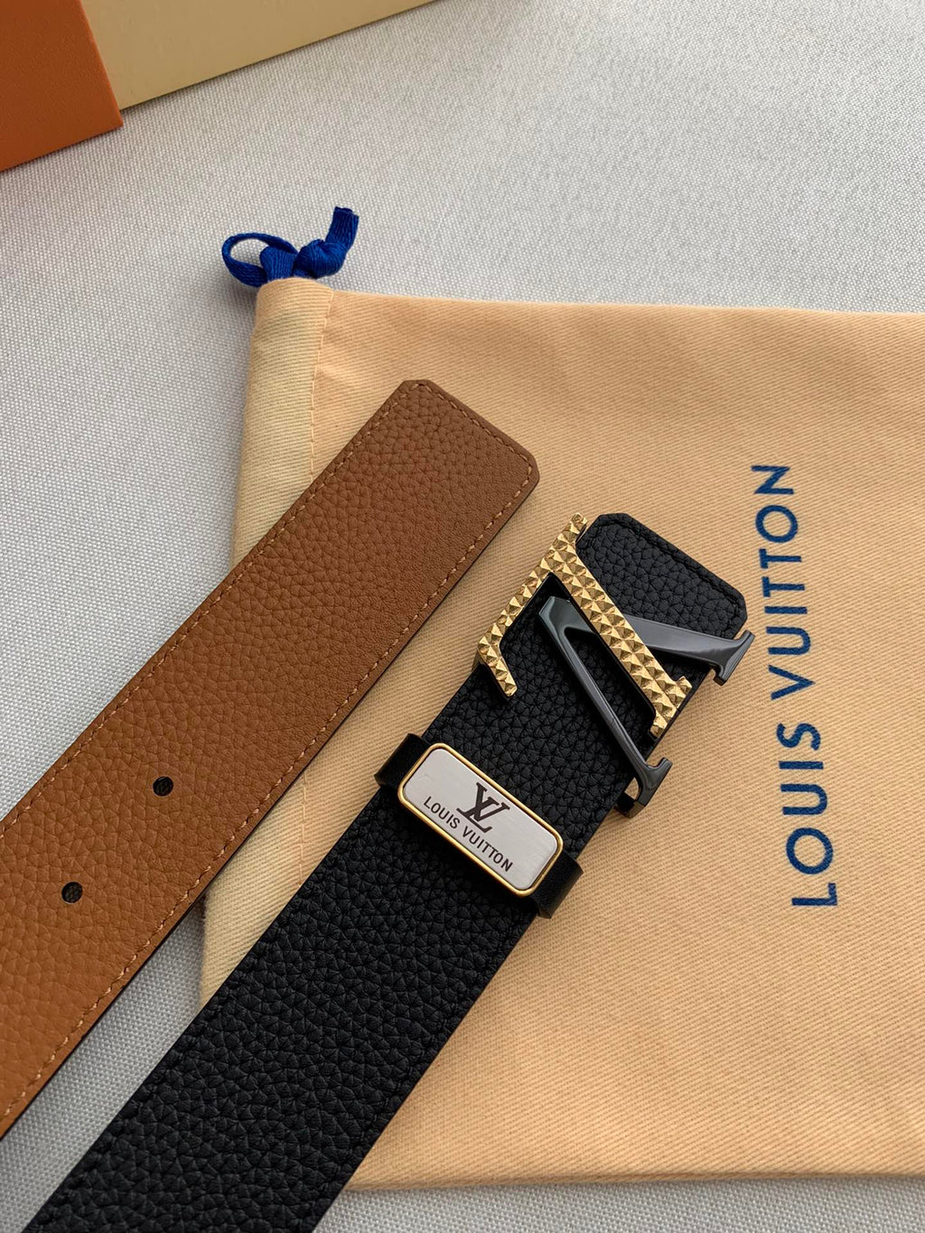 LV 25S BELT 38 MM IN BLACK CALFSKIN 593212