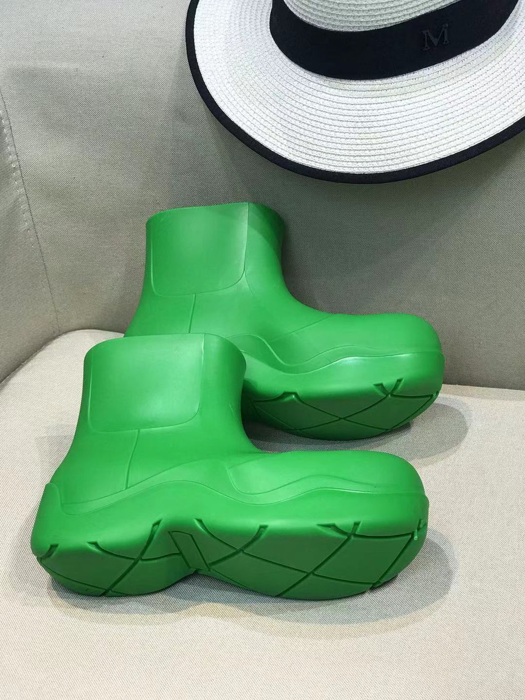 PUDDLE ANKLE BOOT IN EMERALD GREEN RUBBER