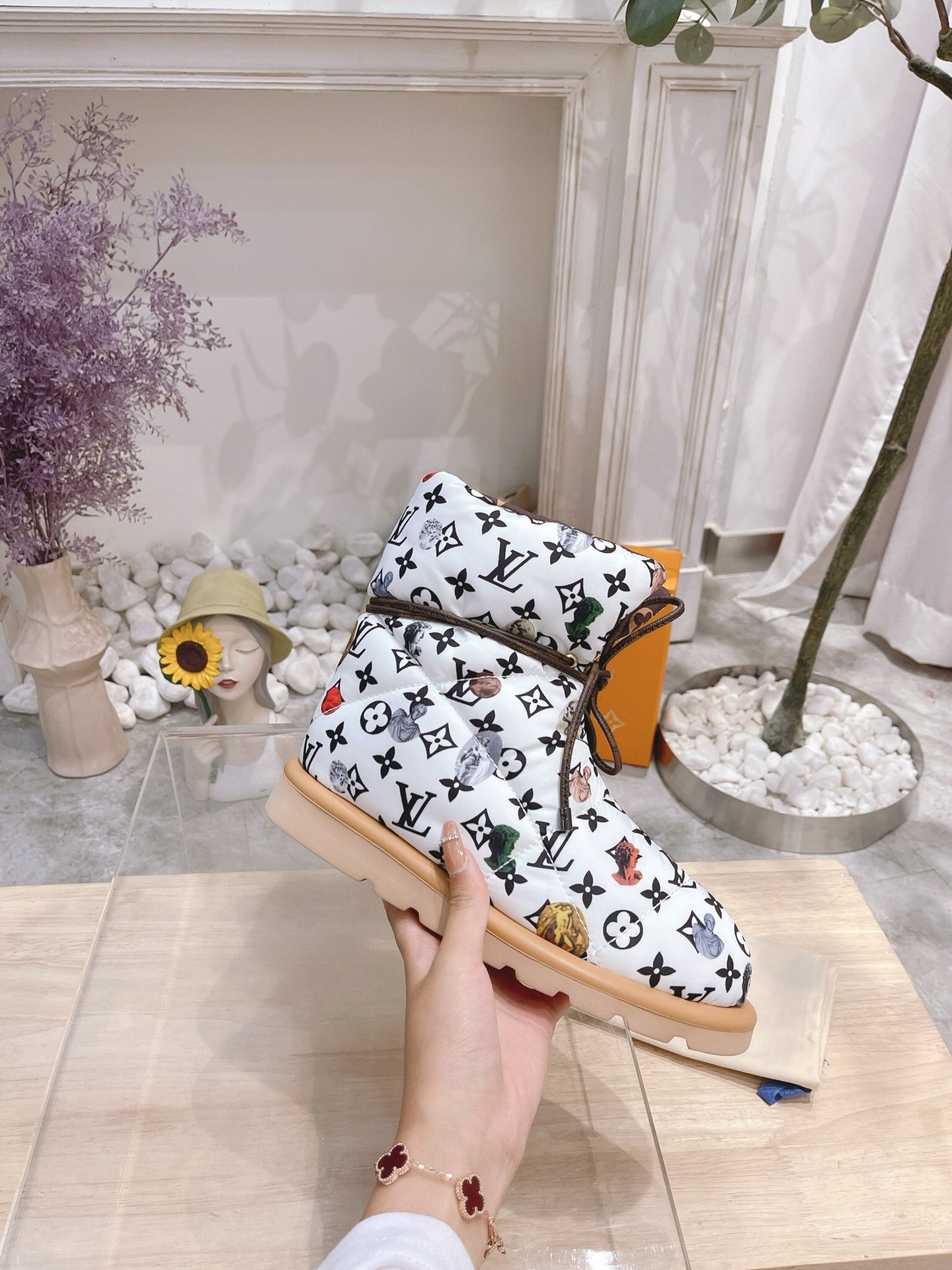 PILLOW COMFORT ANKLE BOOTS IN WHITE MIX BLACK MONOGRAM NYLON