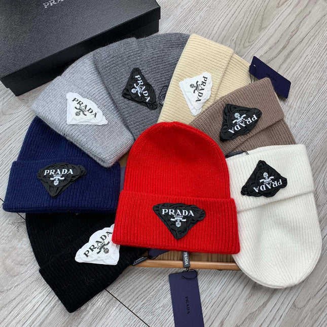 BEANIE HAT IN MEDIUM BROWN WOOL 431354
