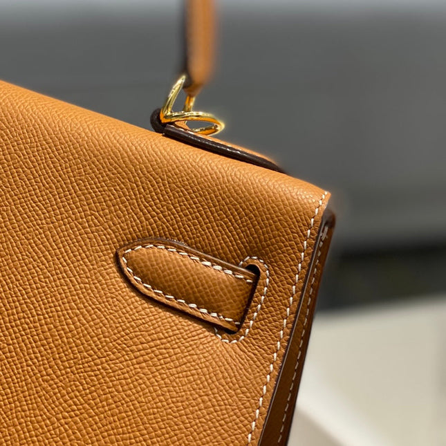 KELLY 28CM IN GOLD EPSOM CALFSKIN GOLD HARDWARE