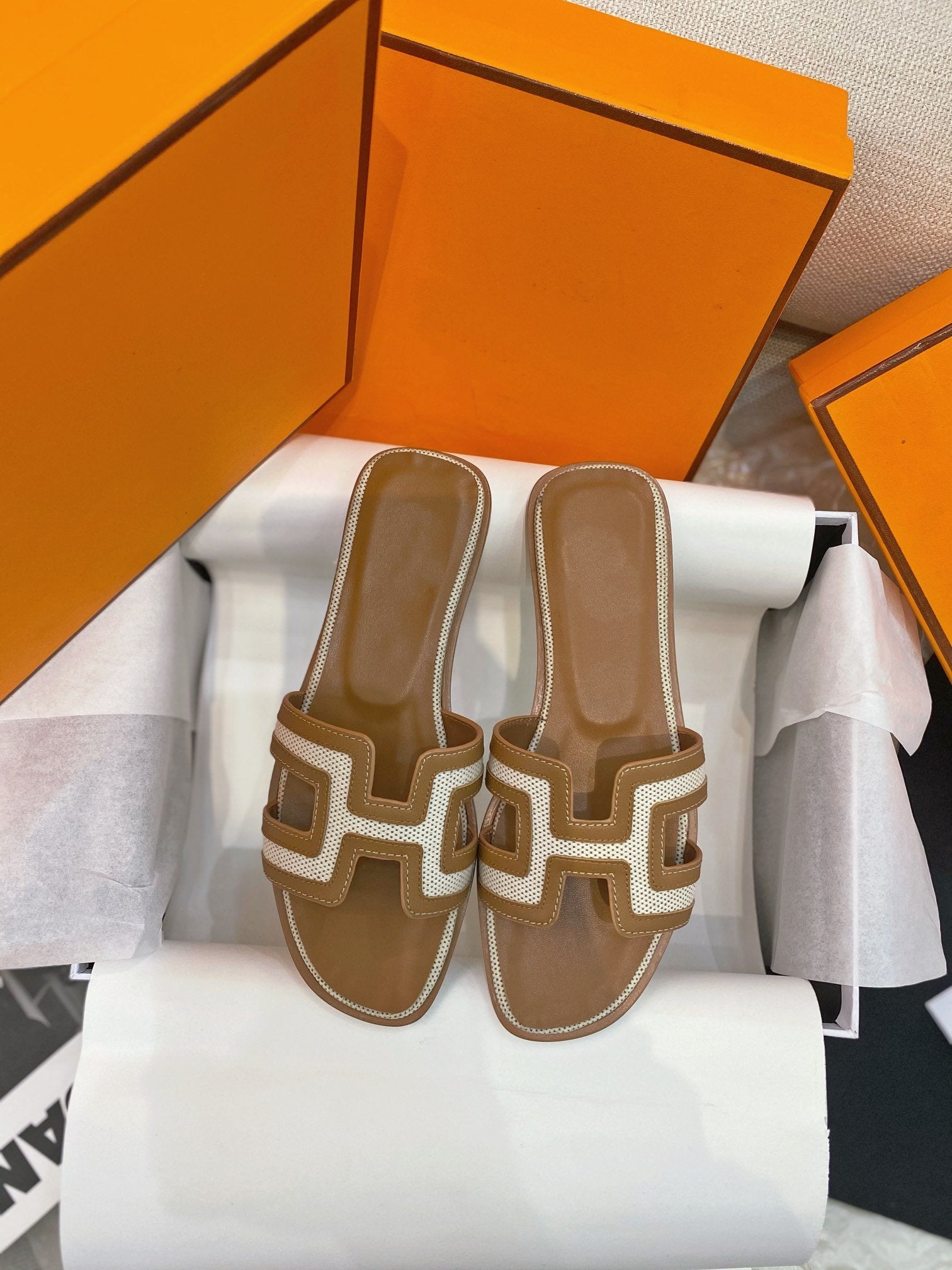 0ran Sandal Brown Leather