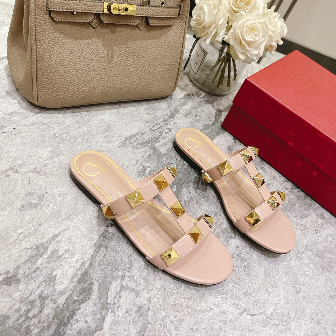 ROMAN STUD PALE PINK CALFSKIN FLAT SLIDE SANDAL 25 MM