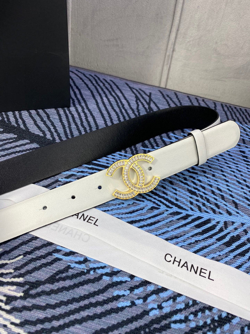 CC BELT 30 MM IN WHITE CALFSKIN 615098