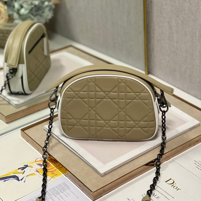 VIBE HOBO 22 BAG IN ECRU BEIGE CALFSKIN