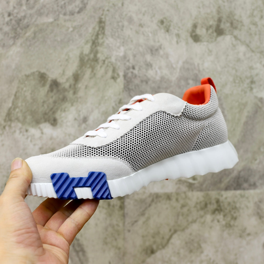 HM BOUNCING SNEAKER CLOUD AND ORANGE BREATHABLE FABRIC