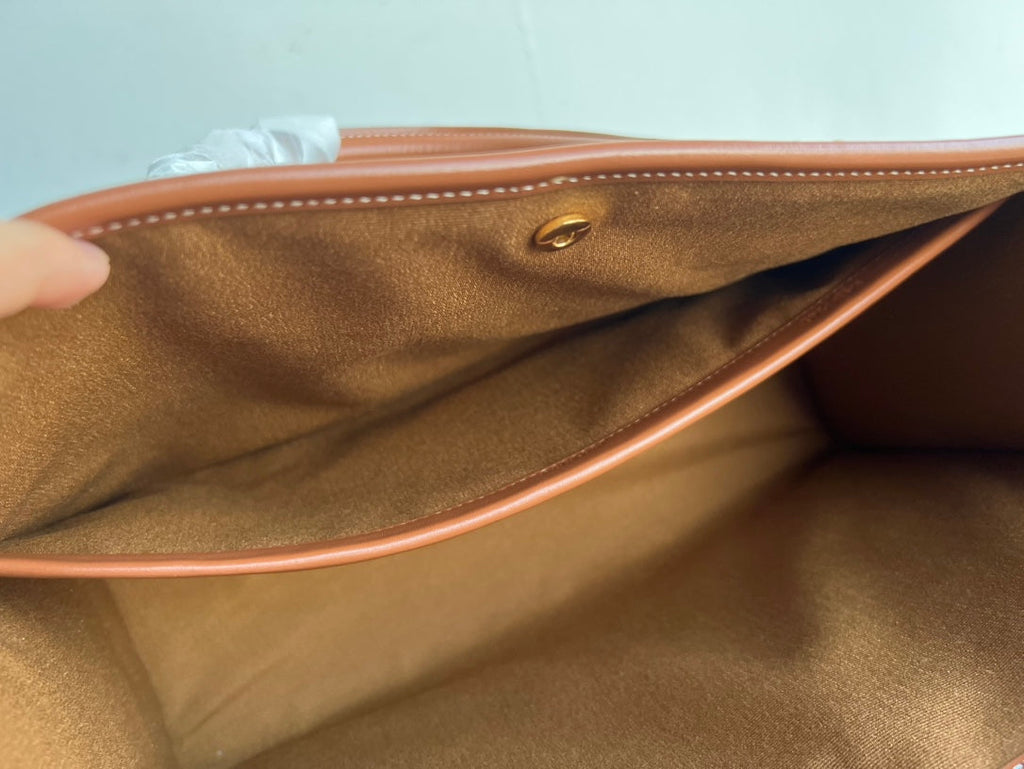 TRIOMPHE CABAS 35 BLACK CALFSKIN TOTE