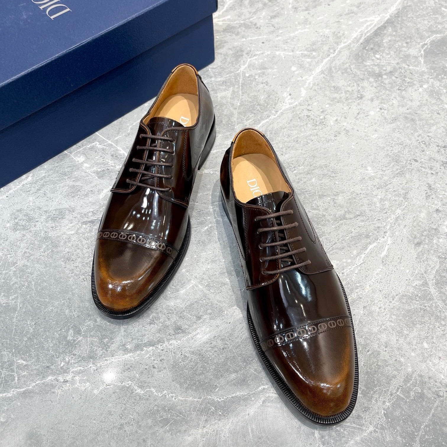 CD TIMELESS OXFORD OMBRE CARAMEL EMBOSSED CALFSKIN