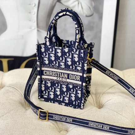 LADY 18 BAG IN BLUE OBLIQUE JACQUARD