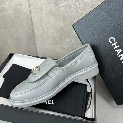 CHANEL 26S LOAFERS IN GREY QUILTED CALFSKIN WITH CC LOGO