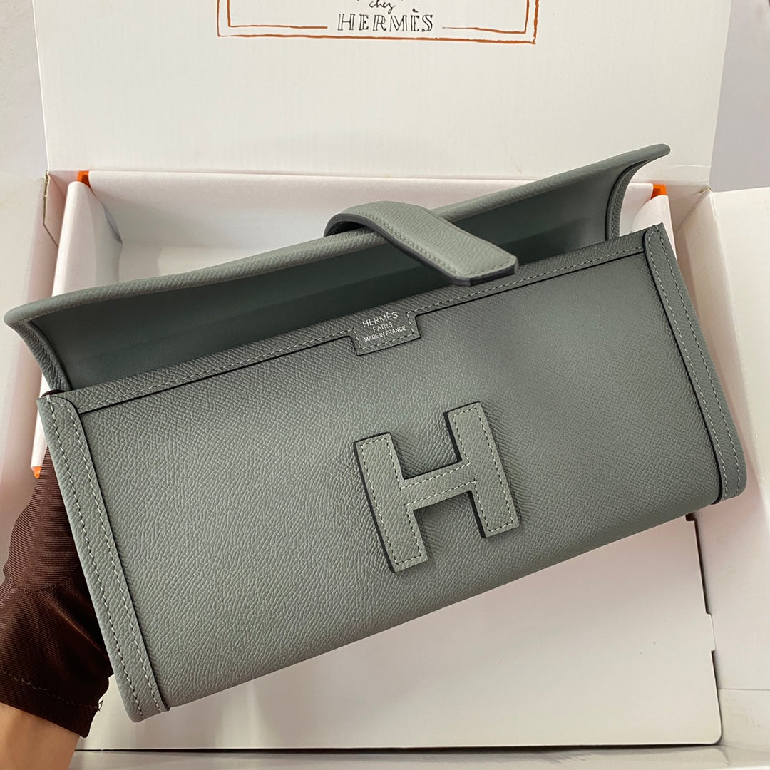 JIGE WALLET 29 IN ALMOND GREEN EPSON LEATHER