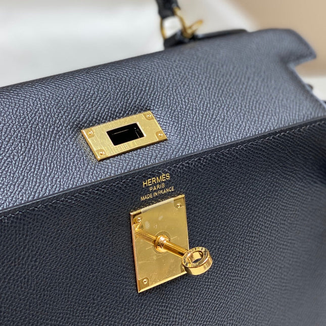 KELLY 28CM IN NOIR EPSOM CALFSKIN GOLD HARDWARE