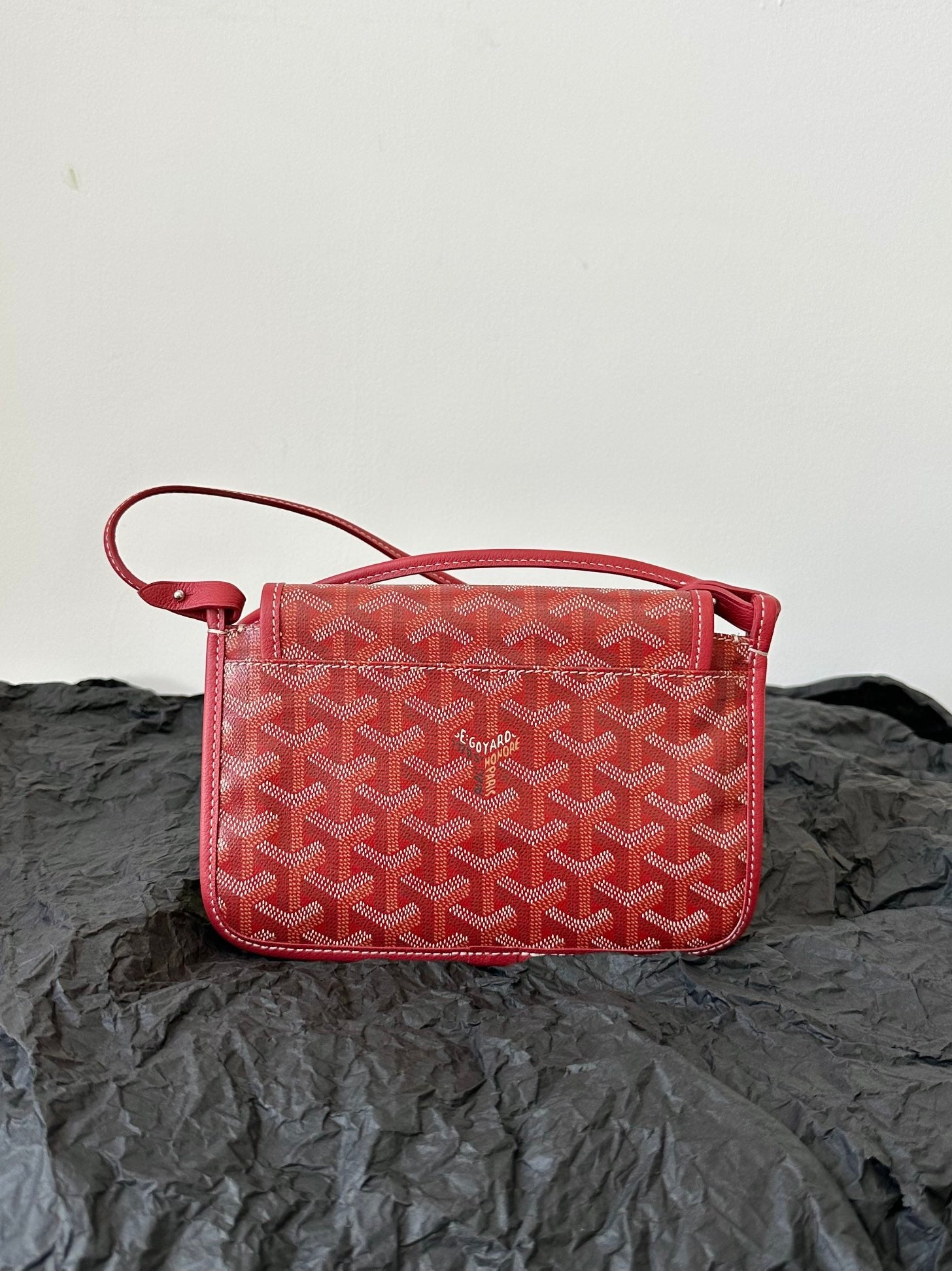 PLUMET POCKET WALLET 20 IN CLASSIC RED GOYARDINE CANVAS AND LAMBSKIN TRIM