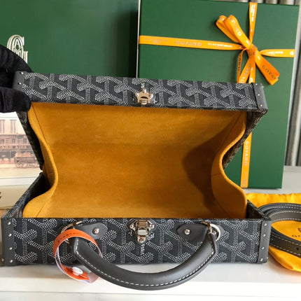 GRAND HÔTEL TRUNK BAG 24 IN GREY BLACK GOYARDINE CANVAS AND CALFSKIN