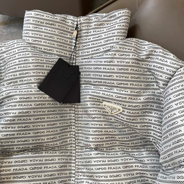 PRADA 25S DOWN JACKET 558