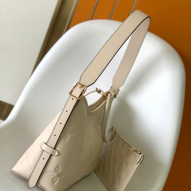 CARRYALL PM 29 WHITE MONOGRAM GRAINED COWHIDE LEATHER