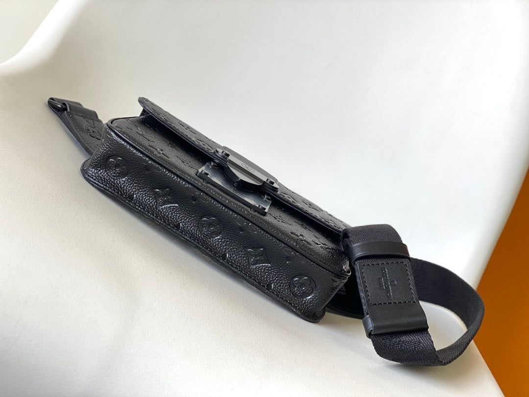 LV 25S S LOCK MESSENGER BAG 21 IN BLACK FULL EMBOSSED TAURILLON CALFSKIN
