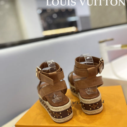LV 26S STUDDED WEDGE SANDALS 70 MM IN BROWN COATED CANVAS AND LAMBSKIN