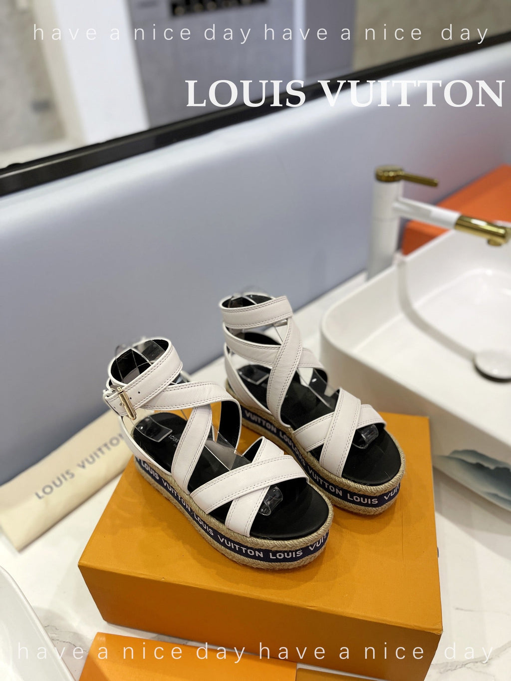LV 26S WEDGE SANDALS 70 MM IN WHITE AND BLACK LAMBSKIN