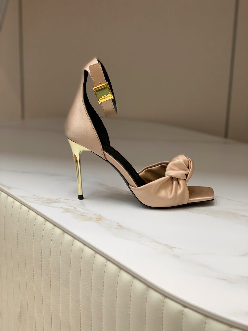 BALMAIN 25S KNOTTED HIGH HEELS 95MM IN LIGHT CARAMEL SATIN