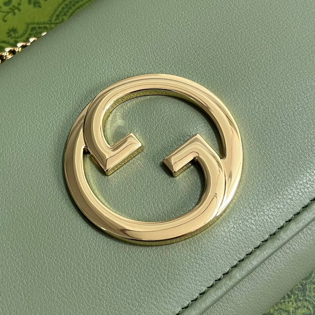 BLONDIE SHOULDER BAG 21 IN GREEN CALFSKIN GOLD HARDWARE