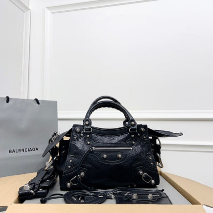 NEO CAGOLE 26 IN BLACK LAMBSKIN