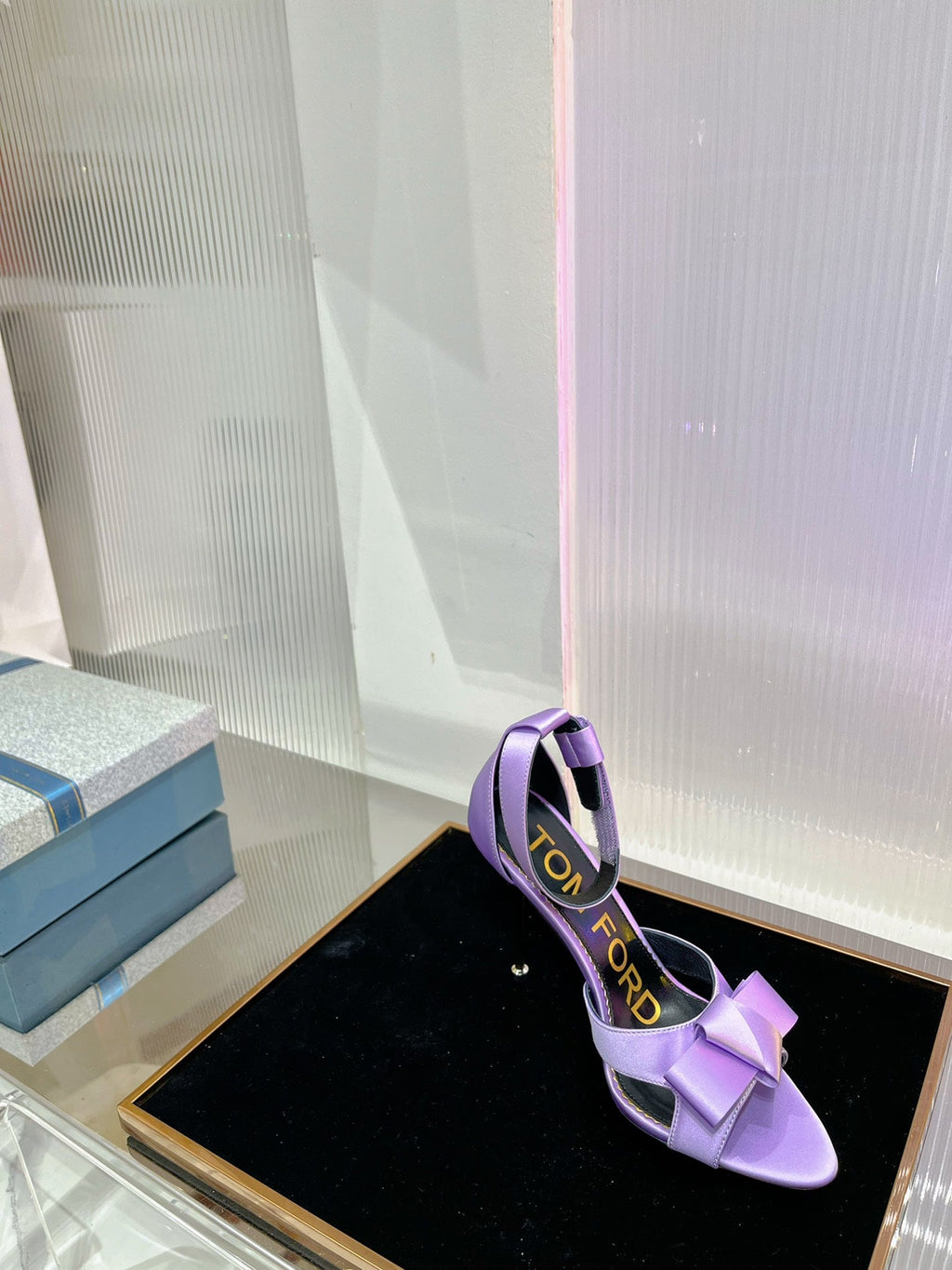 HIGH HEELS 11 CM IN IRIS PURPLE PURE SILK AND LAMBSKIN