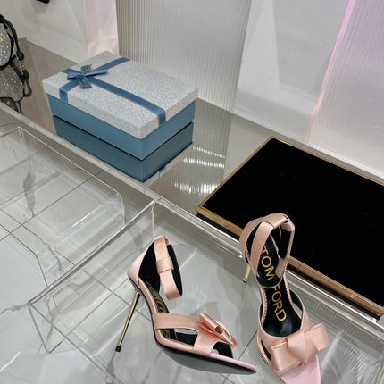 HIGH HEELS 11 CM IN PEACH PINK PURE SILK AND LAMBSKIN