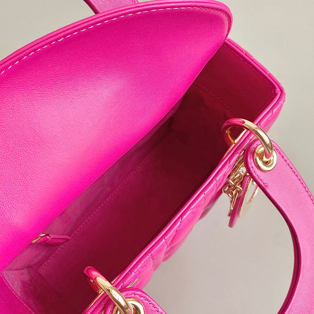 MEDIUM LADY 20 HANDBAG IN HOT PINK LAMBSKIN