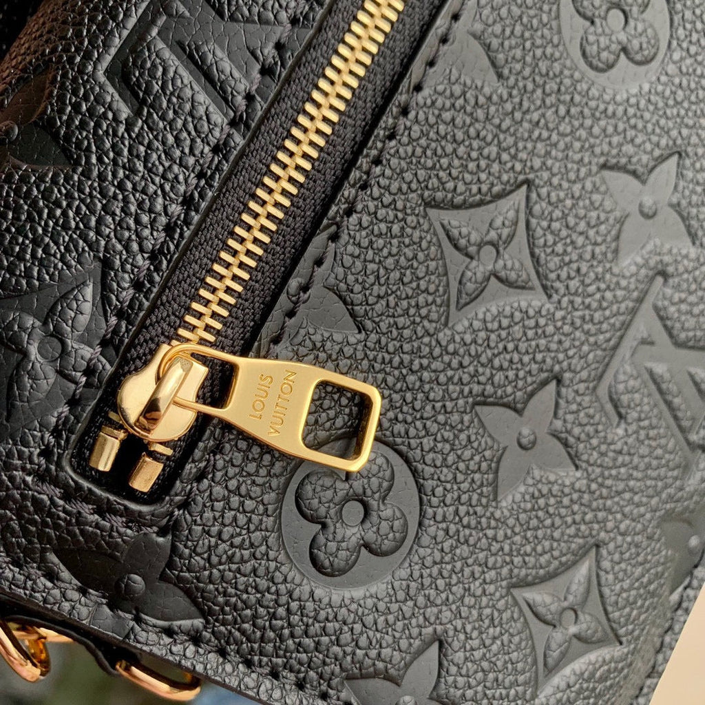 POCHETTE MÉTIS EAST WEST 21 IN GUN METAL EMBOSSED CALFSKIN GOLD HARDWARE
