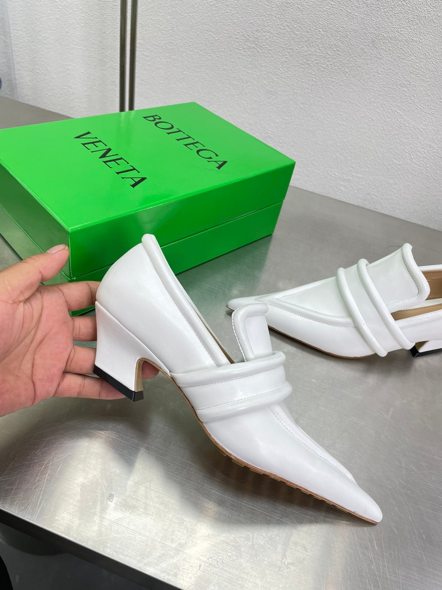 HIGH PUMP 35 MM IN WHITE CALFSKIN