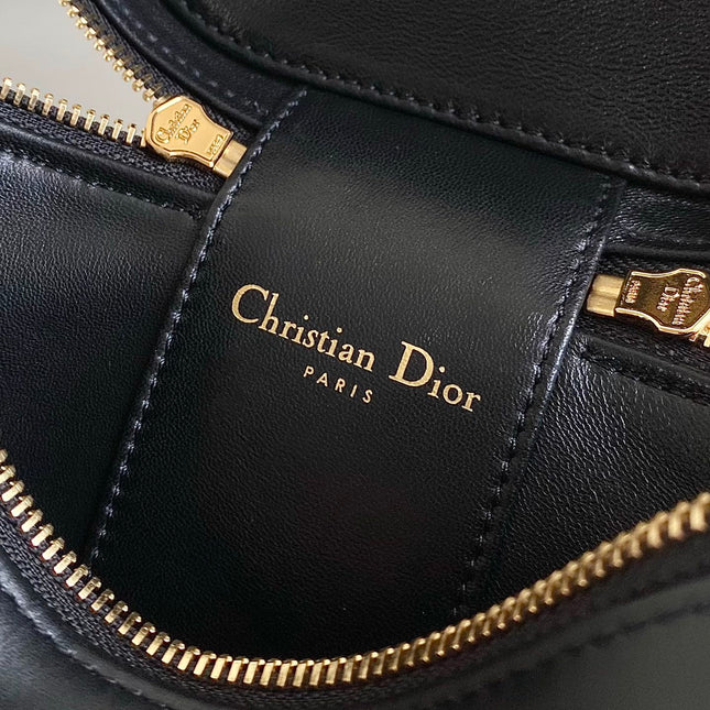 SIGNATURE VANITY 16 IN BLACK LAMBSKIN