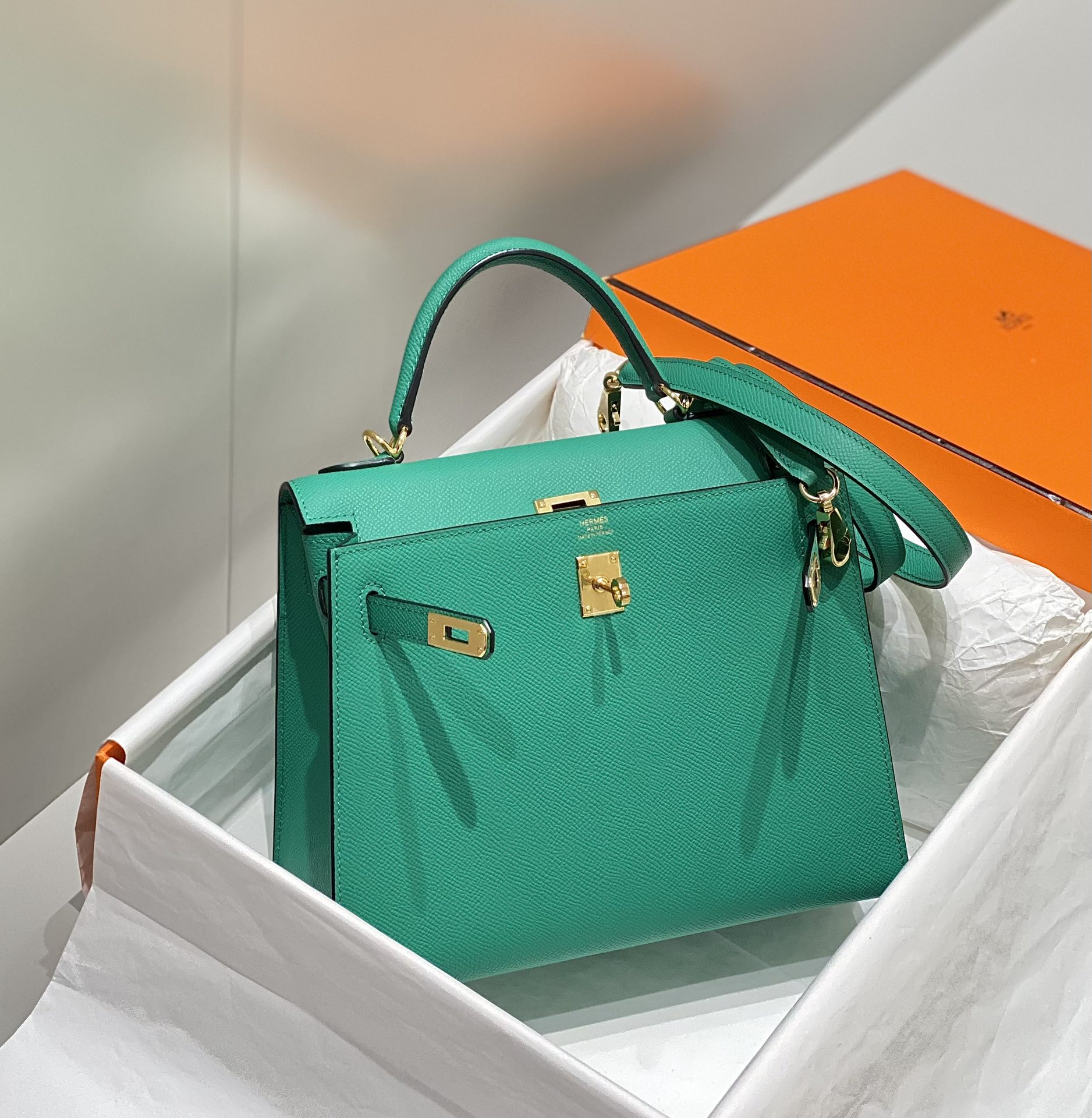 KELLY 25CM IN VERT VERTIGO EPSOM CALFSKIN GOLD HARDWARE