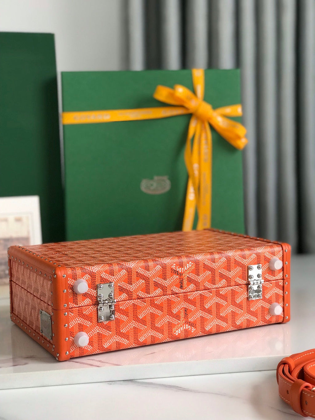 GRAND HÔTEL TRUNK BAG 24 IN ORANGE GOYARDINE CANVAS AND CALFSKIN