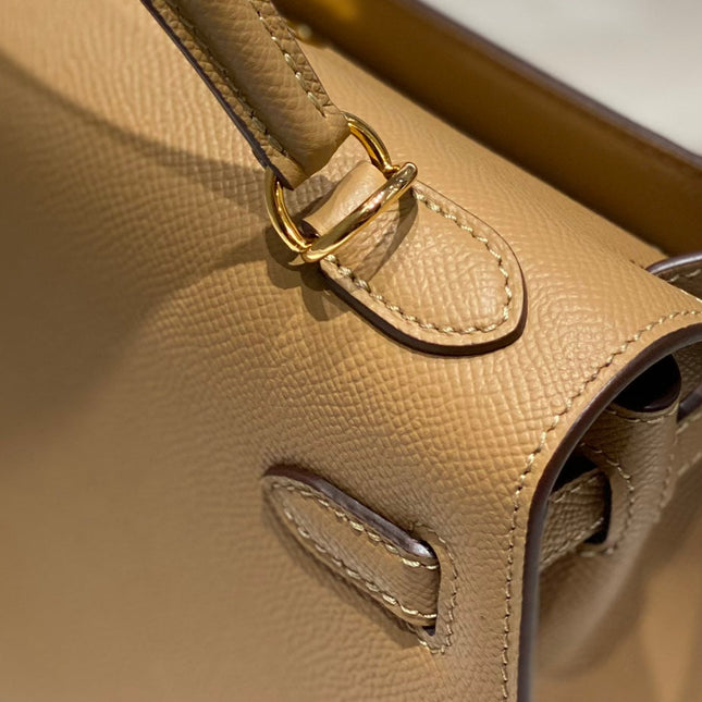 KELLY 28CM IN CHAI EPSOM CALFSKIN GOLD HARDWARE