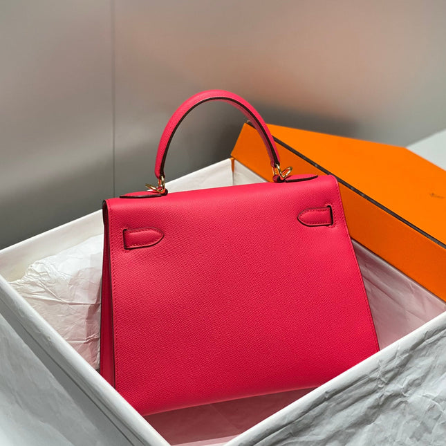 KELLY 28CM IN ROSE TYRIEN SWIFT CALFSKIN GOLD HARDWARE
