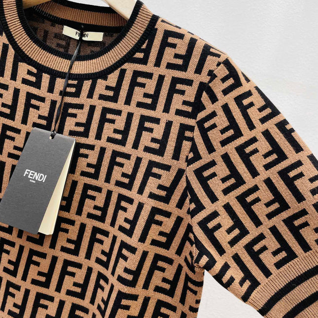FENDI 26S SHORT SLEEVE KNIT T-SHIRT 126