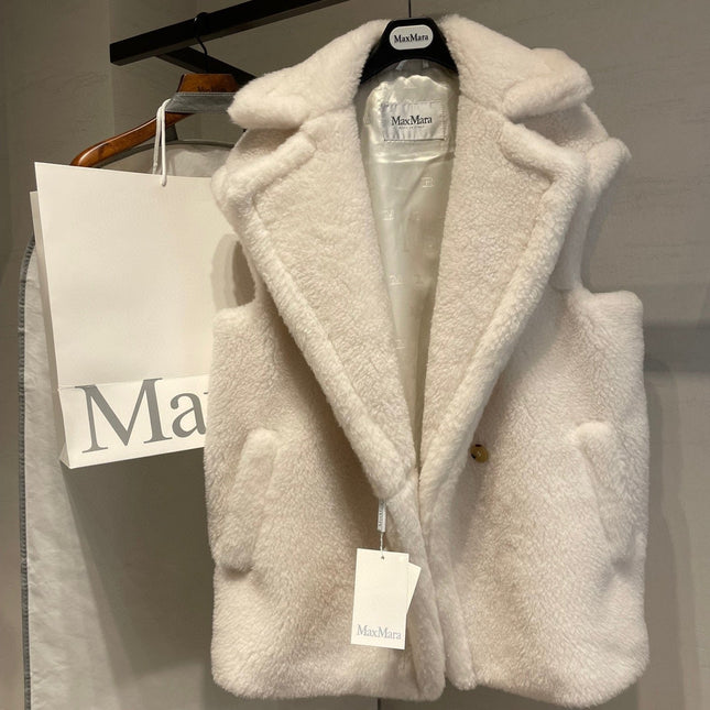 MAX MARA 25S SLEEVELESS TEDDY VEST 00550