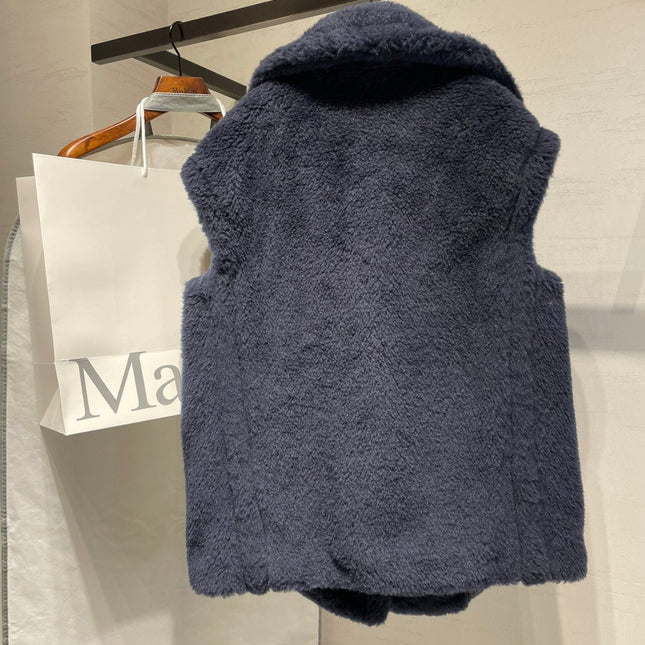 MAX MARA 25S SLEEVELESS TEDDY VEST 066