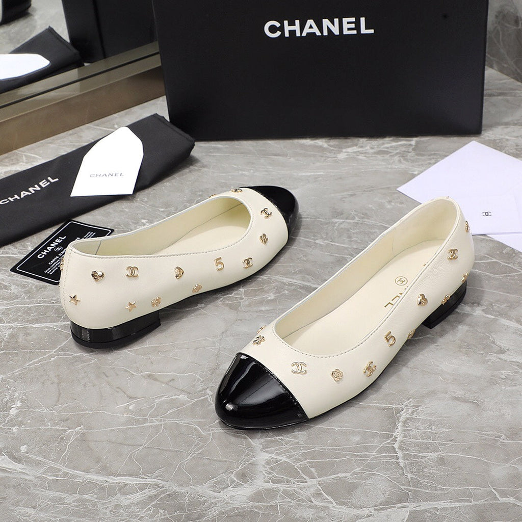 BALLET FLAT WHITE MIX BLACK SHEEPSKIN WITH RHINESTONES