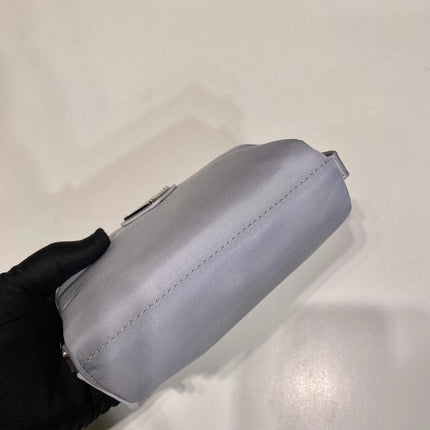 PRA CLUTCH 12 IN LIGHT GREY RE-NYLON