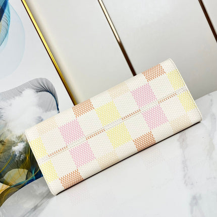 ONTHEGO 35 IN PEACH DAMIER GIANT CANVAS